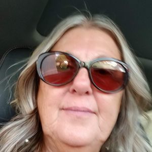 Meet your Posher, Kay